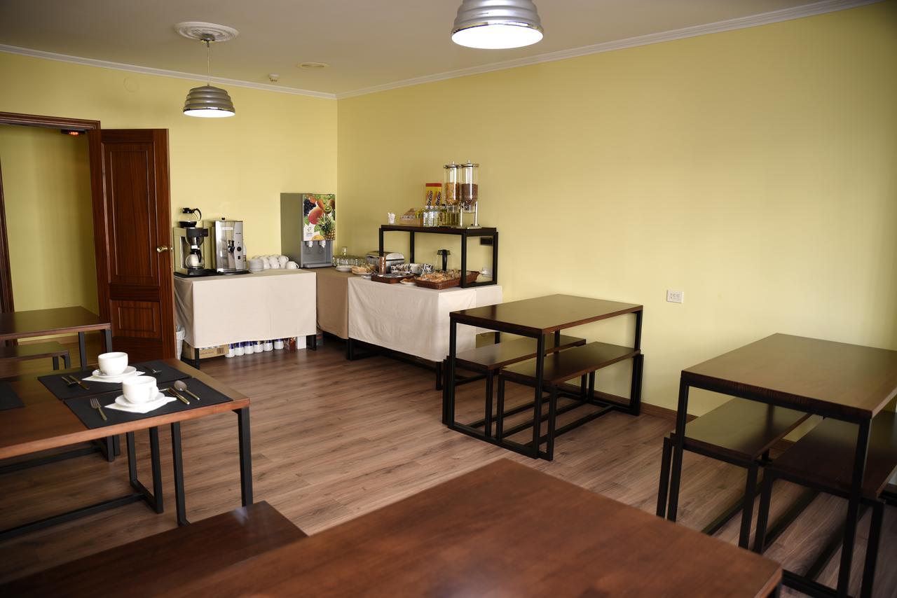 Hotel Villa De Ribadeo Esterno foto