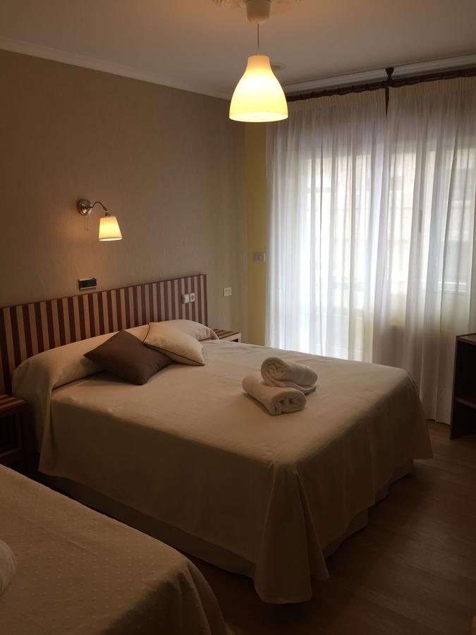Hotel Villa De Ribadeo Esterno foto