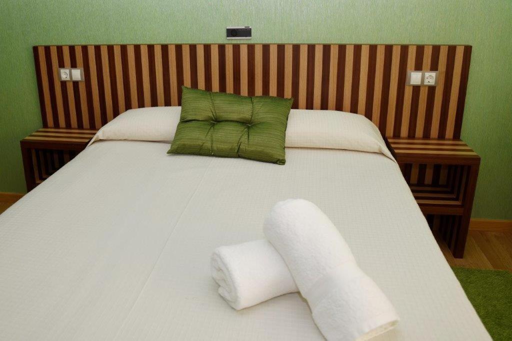 Hotel Villa De Ribadeo Esterno foto